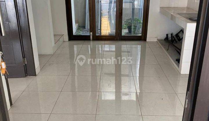 Rumah Modern Minimalis Siap Huni Di Graha Raya Ny12027 2