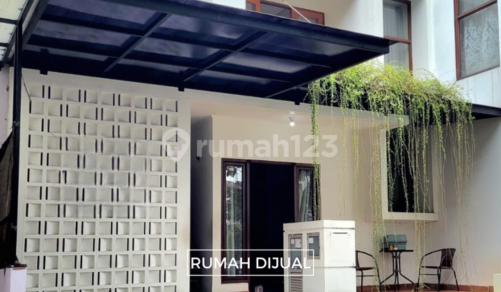 Dijual Cepat - Rumah Emerald Sektor 9 Bintaro Dijual Cepat - Rumah Emerald Sektor 9 Bintaro