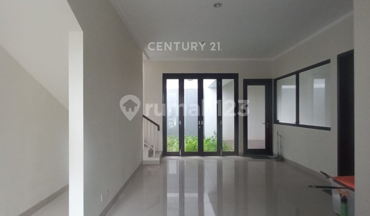 Disewakan Rumah 2 Lantai Strategis Di Discovery Bintaro SC16222 1