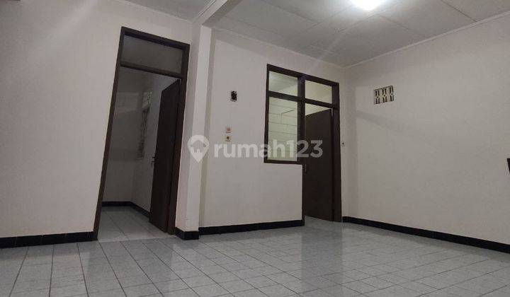 Sewa Murah Nego Rumah 2 Lantai Taman Kopo Indah 1 Siap Pakai 1