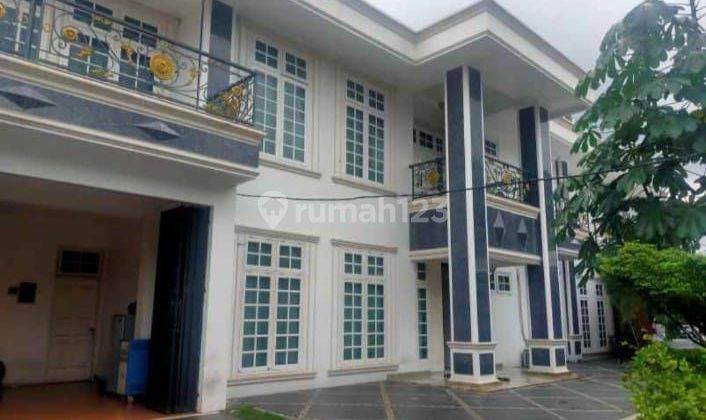 Rumah di Komplek polri 2 Lantai SHM 2