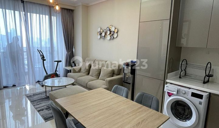 District 8 Senopati Apartment Nice Furnished