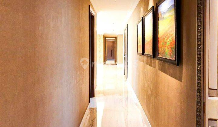 Apartemen Botanica 3 Kamar Tidur Bagus Furnished 2