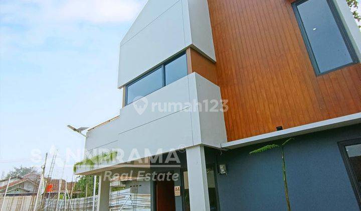 Rumah Full Furnished 2 Lantai Dalam Private Cluster Lokasi Bojongsari Depok 2