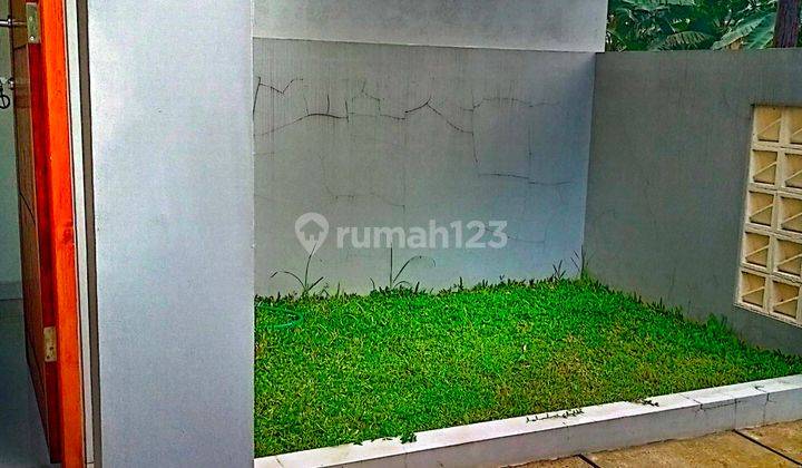 Rumah 2 Lantai Siap Huni, Disain Elegan, Lokasi Arco Sawangan Depok, Akses Strategis  2