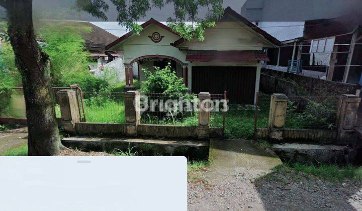 Tanah & Rumah tua di daerah Medan Sunggal seluas 352.50 1