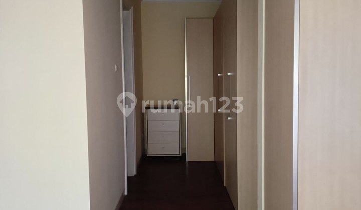 Luxury House in a Cluster at Kota Wisata Luxury House in a Cluster at Kota Wisata