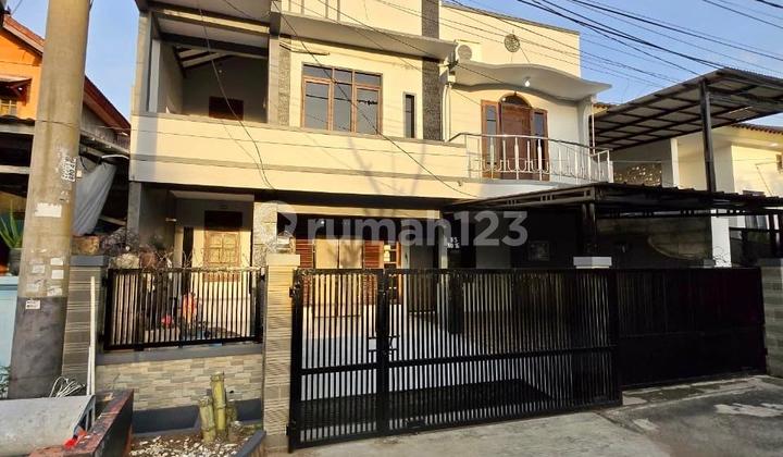 Rumah 2 Lantai Dikayuringin Raya Bekasi Rumah 2 Lantai Dikayuringin Raya Bekasi
