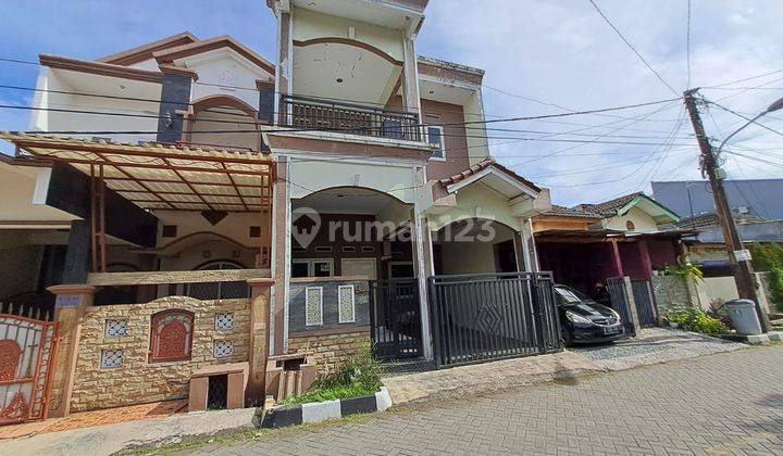 Rumah 2 lantai di duta harapan dekat stasiun dan sumarecon bekasi 1