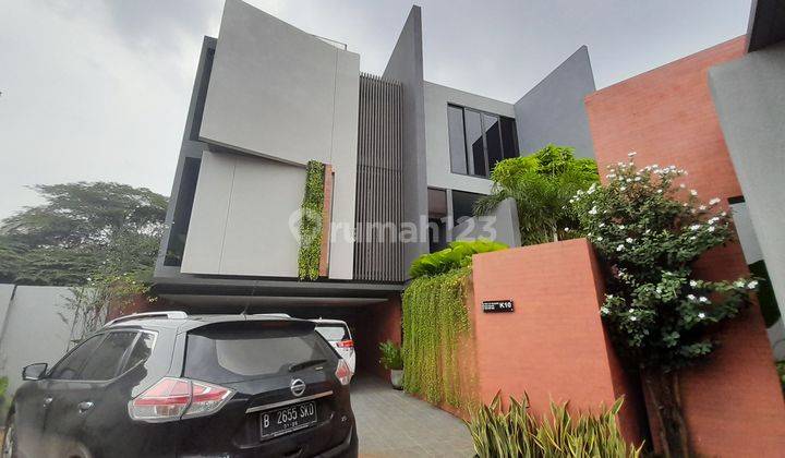 Rumah mewah di pesanggrahan ada swiming poll 2