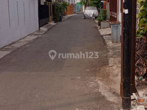 Rumah baru 2 lantai dalam perumahan rawamangun 2