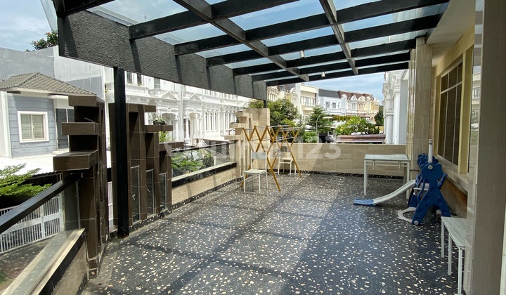 Rumah Pik Kayara 3 Lantai Siap Huni