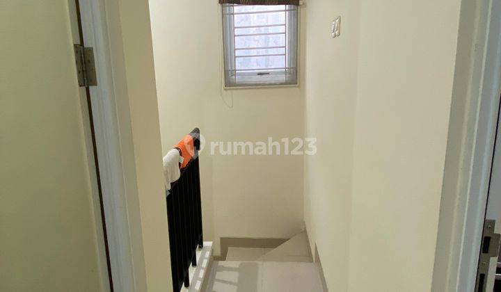 Dijual Rumah Furnished Casa Jardin 2 Lantai Rapih Siap Huni 2