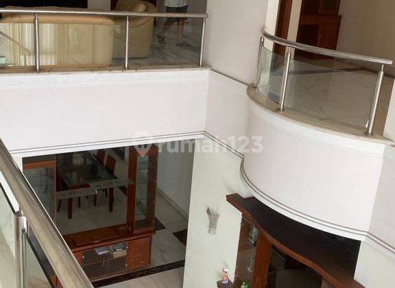 Dijual Rumah Muara Karang 3 Lantai SHM - 10 M Nego