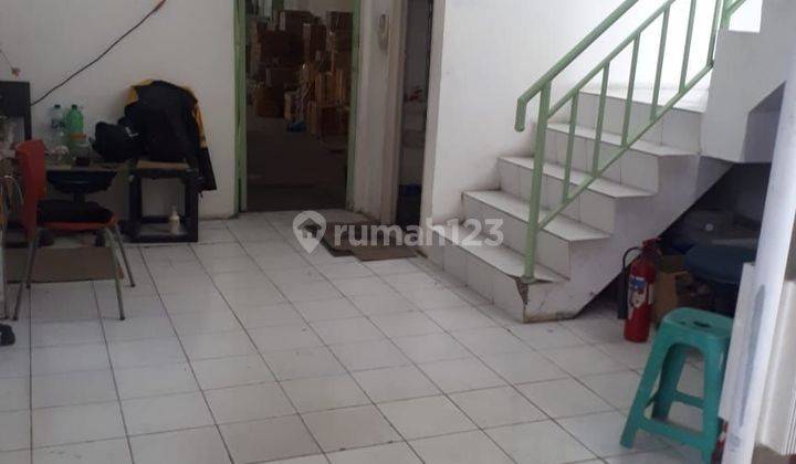 Disewa gudang bagus di elang laut 380 m2 Gudang di Jl elang laut blok ... 380 m Bagus 1
