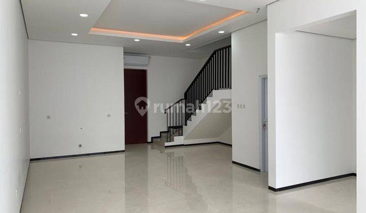 Dijual Rumah Baru di Pluit Permai 3 Lantai SHM 1