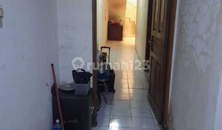 Dijual Rumah di Jembatan Dua. Lokasi Strategis 2