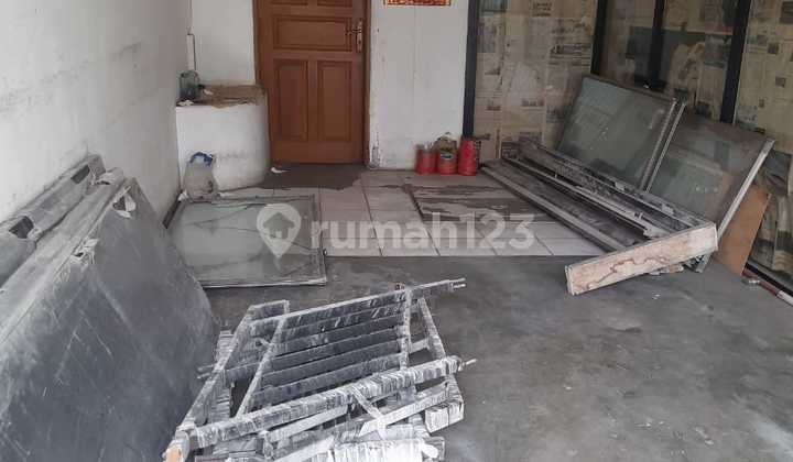 Dijual Rumah di Jembatan Dua. Lokasi Strategis
