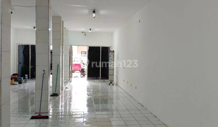 Dijual Rumah di Jalan Utama Kramat Jaya Baru SHM dengan Ruang Serbaguna 1