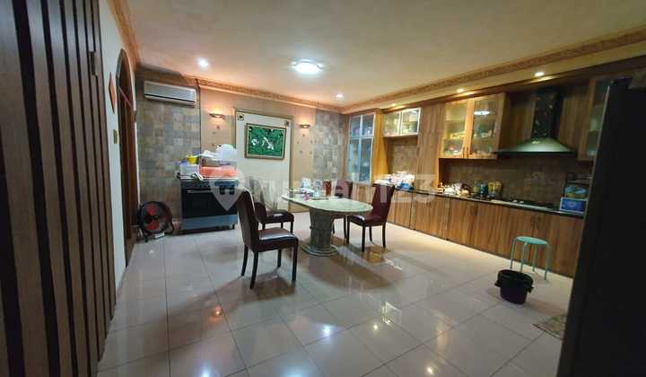 For Sale House In Sunter Metro Size 11x18 3 Floors SHM