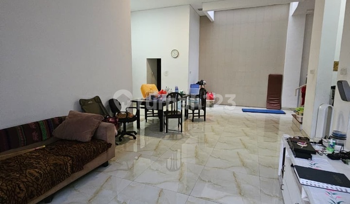 Dijual Rumah Bagus Siap Huni di Sunter Agung Barat. Luas 14X14m