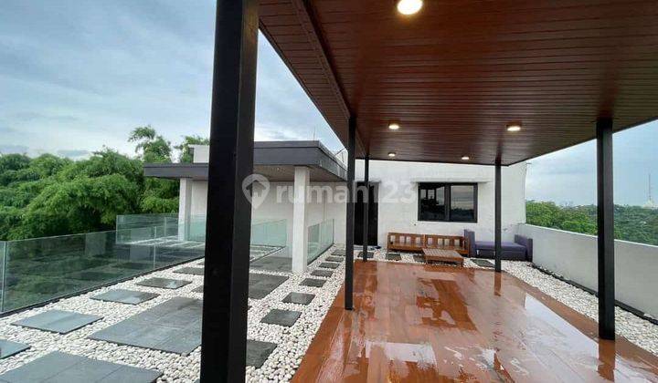 Rumah mewah kolam renang pribadi di jagakarsa  2