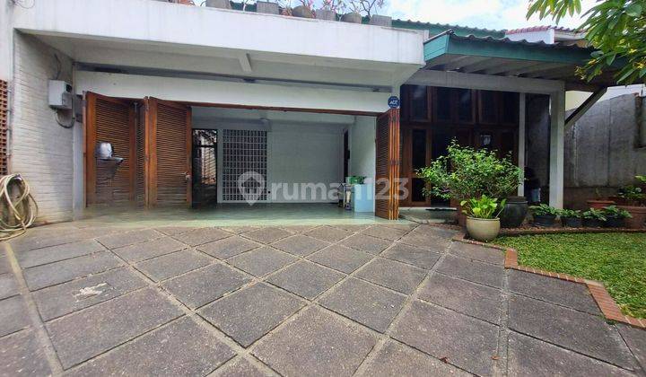 Dijual Rumah Siap Huni Hadap Jalan Raya Puri Indah Cocok Untuk Cafe,klinik,rumah Tinggal 1