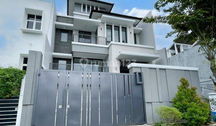 Dijual Rumah Minimalis Modern di Permata Buana 1