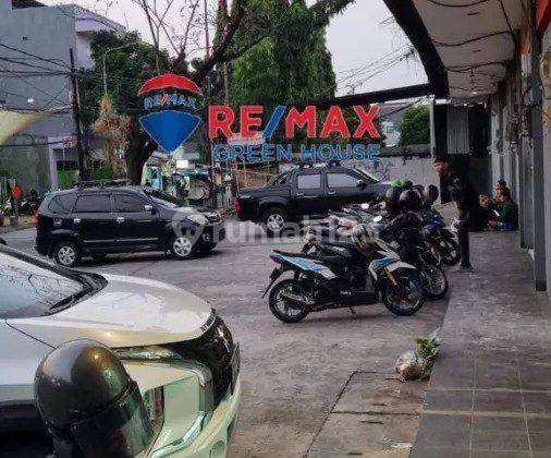 Disewakan Ruko Komersil Pinggir Jalan Raya,parkiran Luas 2