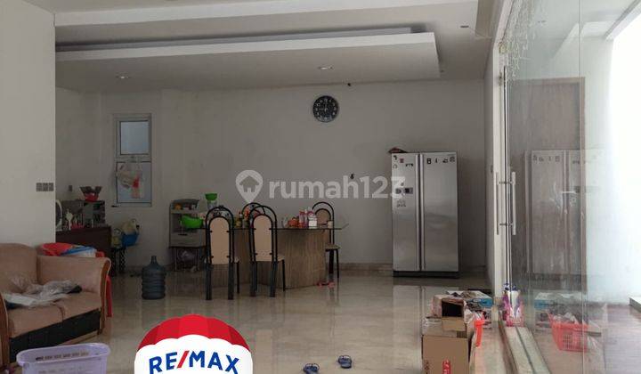 Jarang Ada Rumah Cantik 3 lantai Siap Huni di Greenville jakarta barat  2