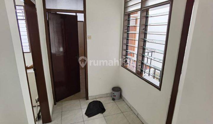 Rumah 2 Lantai di Taman Aries Jakarta Barat 2