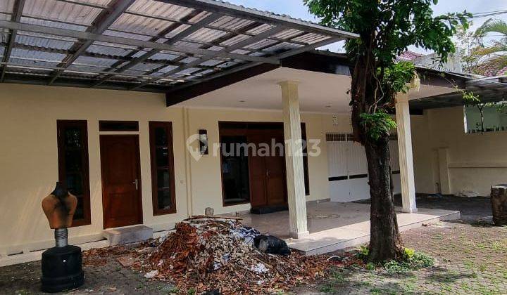 Disewa Rumah 2 Lantai di Menteng Jakarta Pusat 1