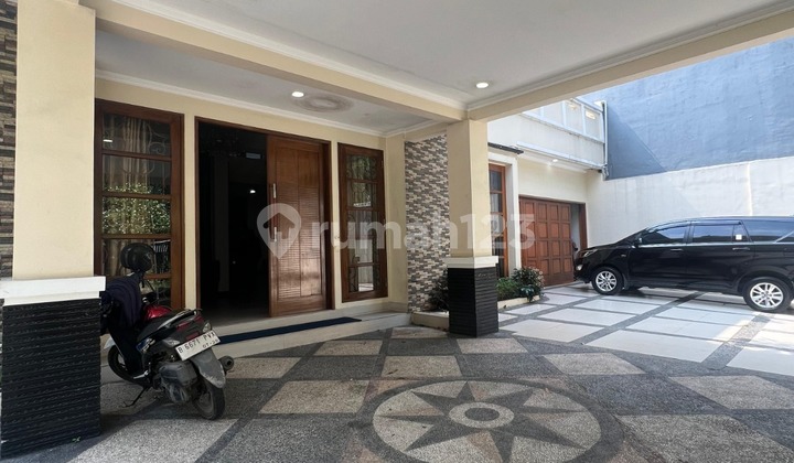 Sewa Rumah di Menteng Jakarta Pusat Sewa Rumah di Menteng Jakarta Pusat