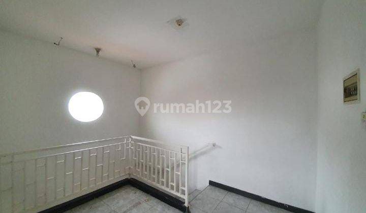 Dijual Rumah Hook 2 Lantai Di Griya Mas Srengseng 2