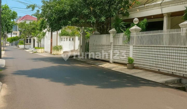For Sale House In Tomang Raya Three Car Road Row For Sale House In Tomang Raya Three Car Road Row
