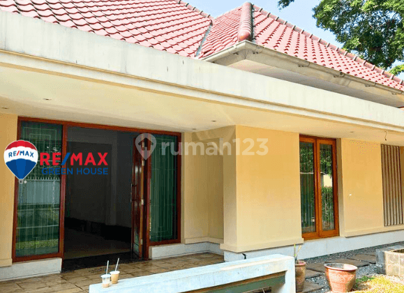 Disewakan Rumah Komersial Menteng Jakarta Pusat  1