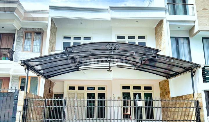 Sewa Rumah Siap Huni Di Permata Buana Hadap Taman