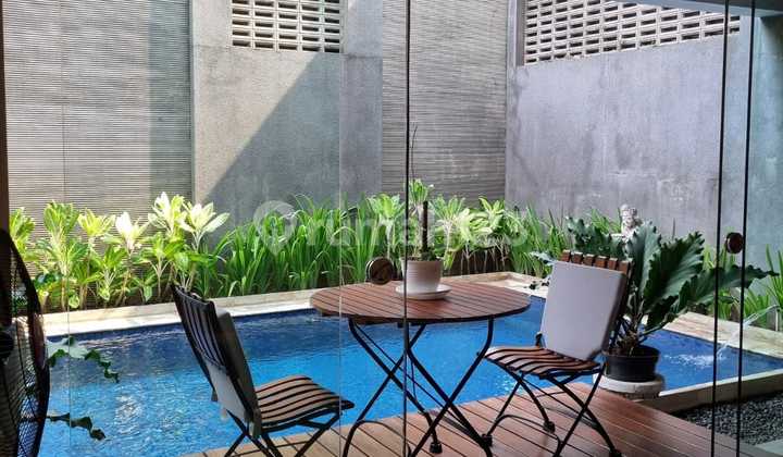 Dijual Rumah Mewah Di Intercon Jakarta Barat