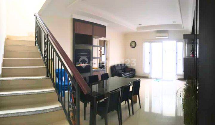 Dijual Rumah di Casa Goya Residence Kebon Jeruk 2