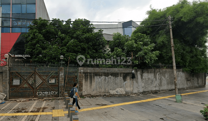 Disewakan Tanah Komersil Pinggir Jalan di Puri Indah  2