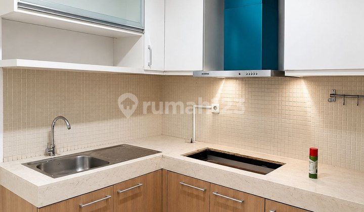 For Sale St. Mritz Tower Royal Low Floor Apartment For Sale St. Mritz Tower Royal Low Floor Apartment