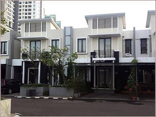 Dijual Townhouse Cosmo Park Thamrin Uk120m2 At Jakarta Pusat 1