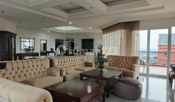 Dijual Apartemen Pondok Indah Greenview 4BR Uk300m² Furnished Elegant at Jakarta Selatan 
