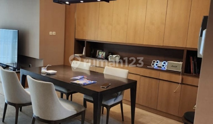 For Rent Apartment Pakubuwono Residence Furnished 3+1 Bedrooms Size 303M² in South Jakarta 2