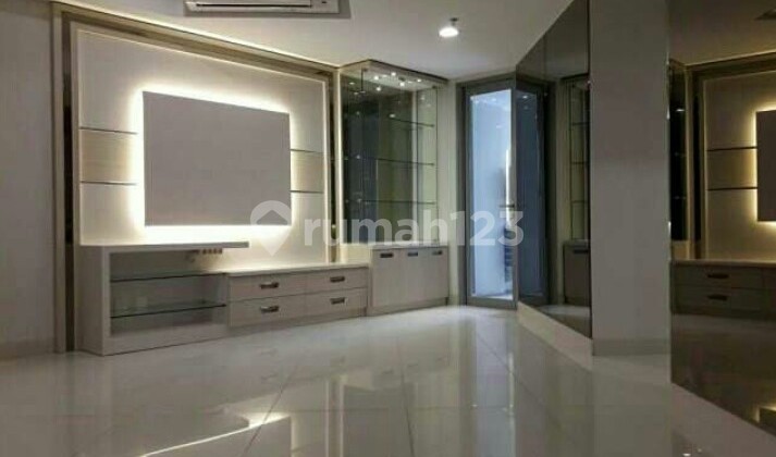 FOR SALE APARTMENT THE MANSION TOWNHOUSE Size 123 3BR Full Furnished Best Location in Central Jakarta 2