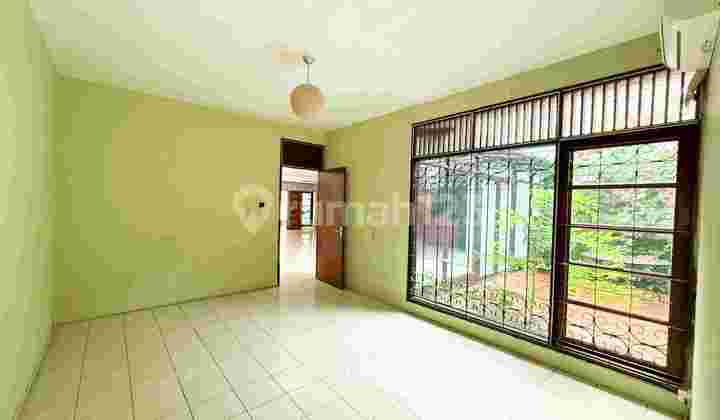 For Rent Commercial House SCBD size 335m2 suitable for business, cafe, office South Jakarta