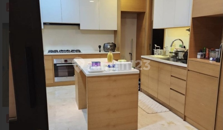 Disewa Apartemen Pakubuwono Residence Furnished 3+1Br Uk 303M² At Jakarta Selatan
