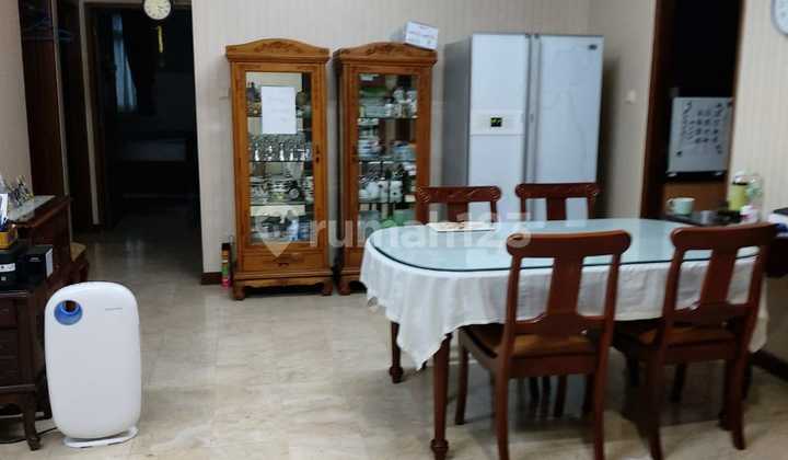 Dijual Apartemen Emerald 3br Uk 170m² Furnsihed at Jakarta Selatan 2