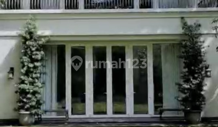 For Rent: Menteng House, Jl Lembang Menteng, Size 1677m² in Central Jakarta For Rent: Menteng House, Jl Lembang Menteng, Size 1677m² in Central Jakarta