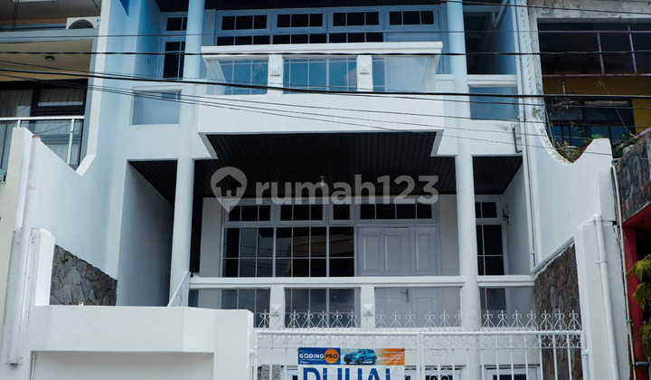 Hunian Elegan Tengah Kota Bandung - Dekat Kampus & Fasilitas Umum! Hunian Elegan Tengah Kota Bandung - Dekat Kampus & Fasilitas Umum!